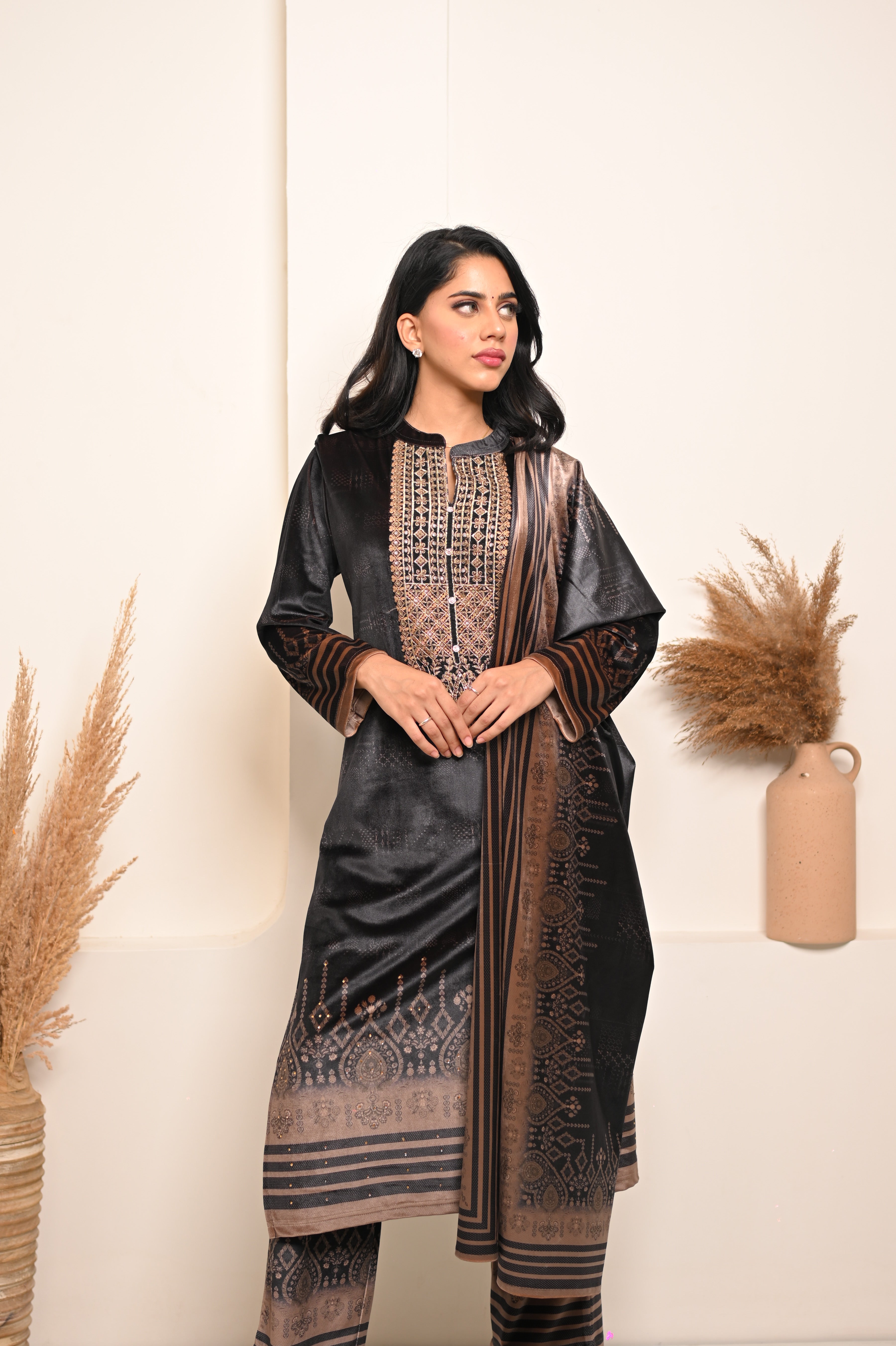 Mehek-e-Noir